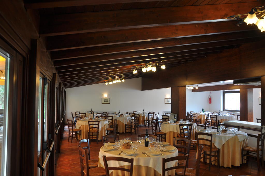 Agriturismo Ricciardelli Willa Contrada  Zewnętrze zdjęcie
