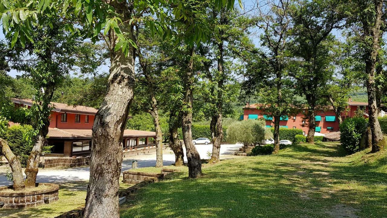 Agriturismo Ricciardelli Willa Contrada  Zewnętrze zdjęcie